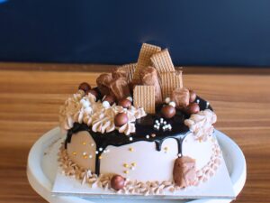Choco Fantasy Cake - Premium Cakes