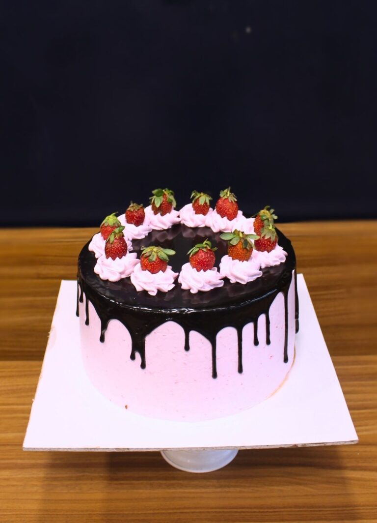 Choco Strawberry Cake - Best Cake Shop in Trichy